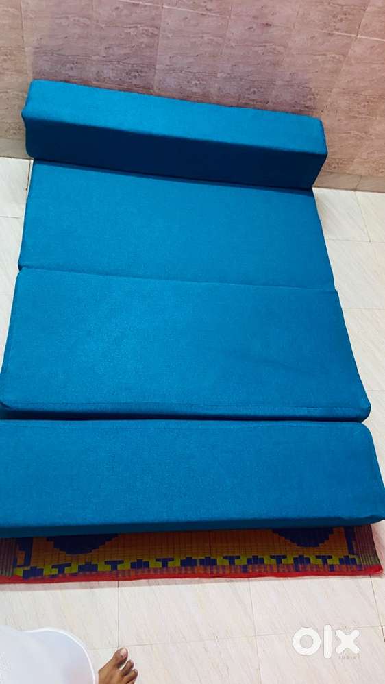 6*4 Sofa cum bed … 6 month old rarely used neet and clean