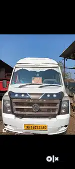 Traveller 20 Seater