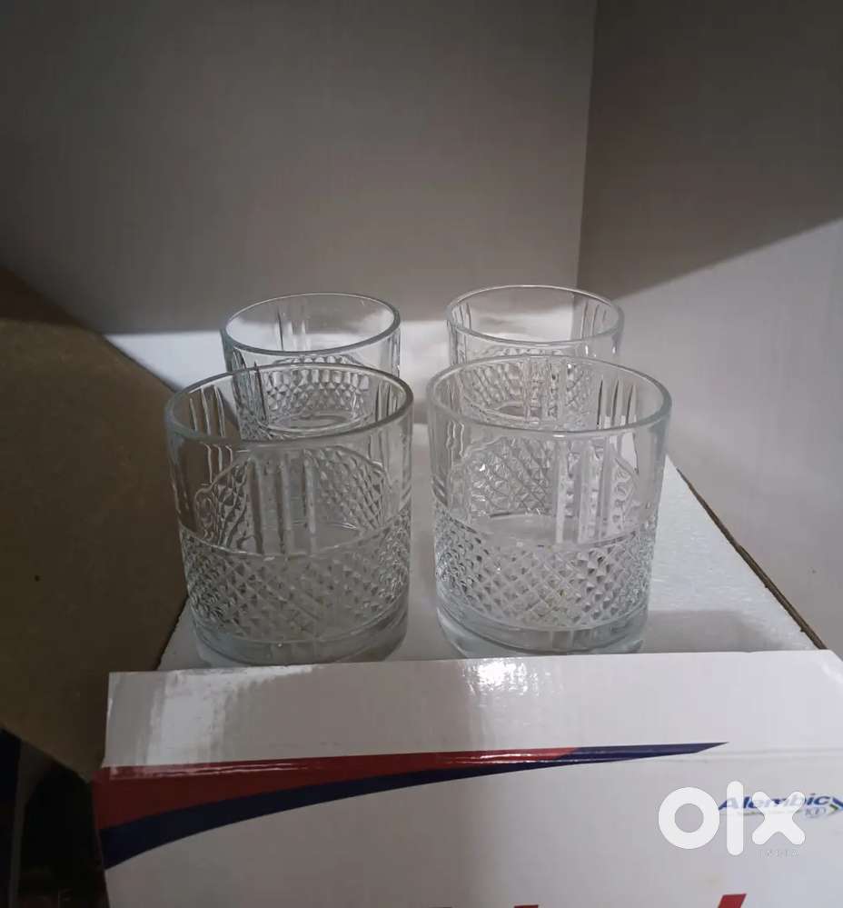 Brand New Glass Set – Heavy Quality Azithral – 4 pcs (1 Box)
