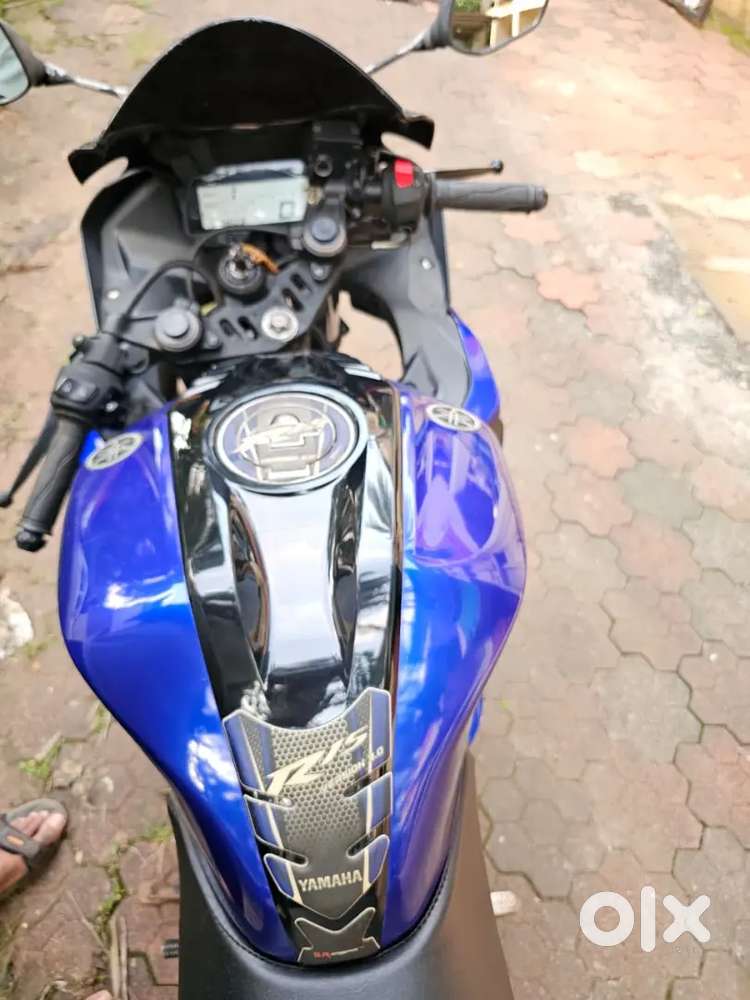R15 v3 Racing blue. Only 6k km driven