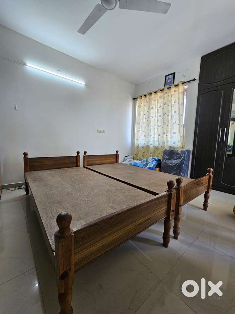 Single Bed Cot Sale  4 Pieces