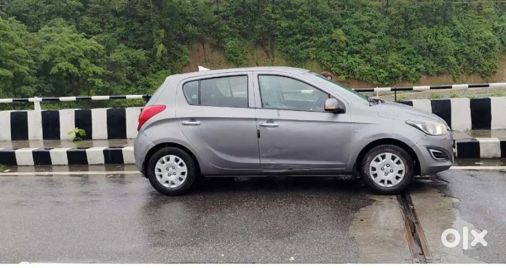 Hyundai i20 2013 CNG & Hybrids Well Maintained