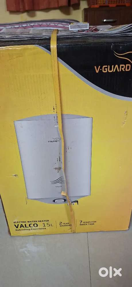 इलेट्रीक वॉटर गिझर