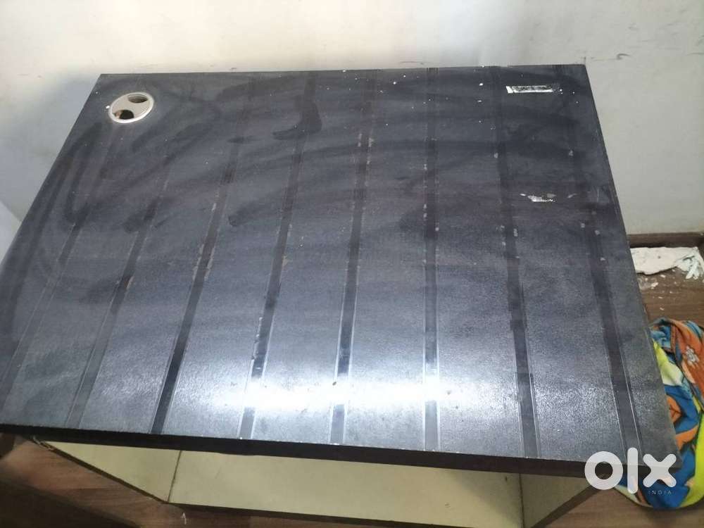 Moving out sale Computer Table