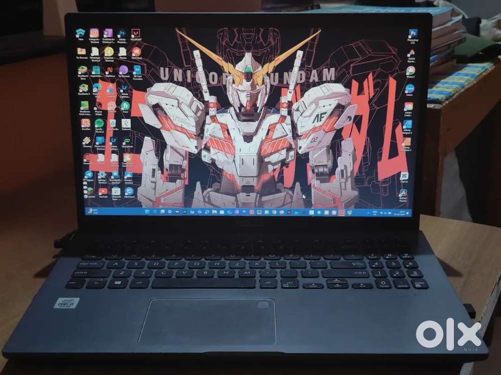 Asus vivobook laptop