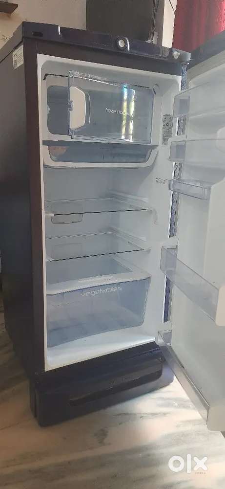 Godrege single door fridge 1 year old