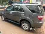 Toyota Fortuner 2011