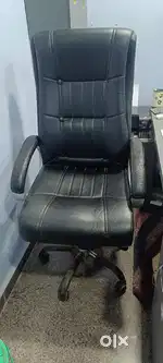 Rolling chair