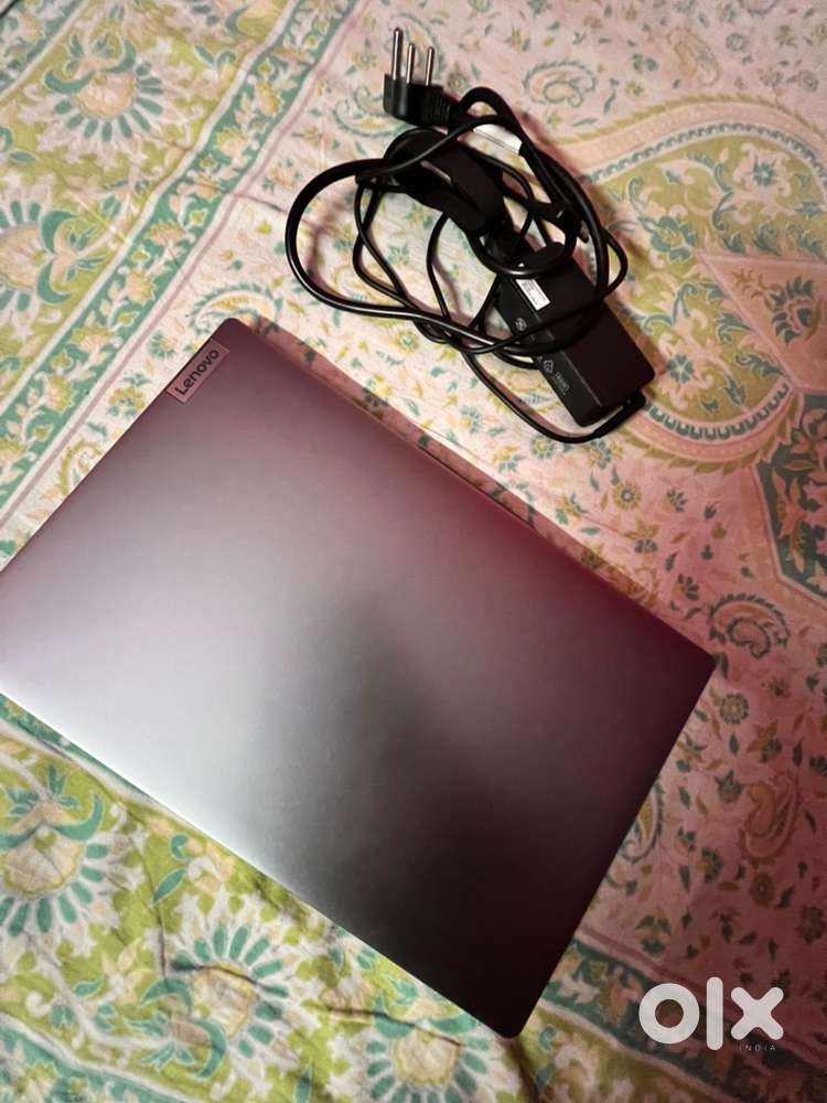 Lenovo i3 8gb ram 512 internal storage