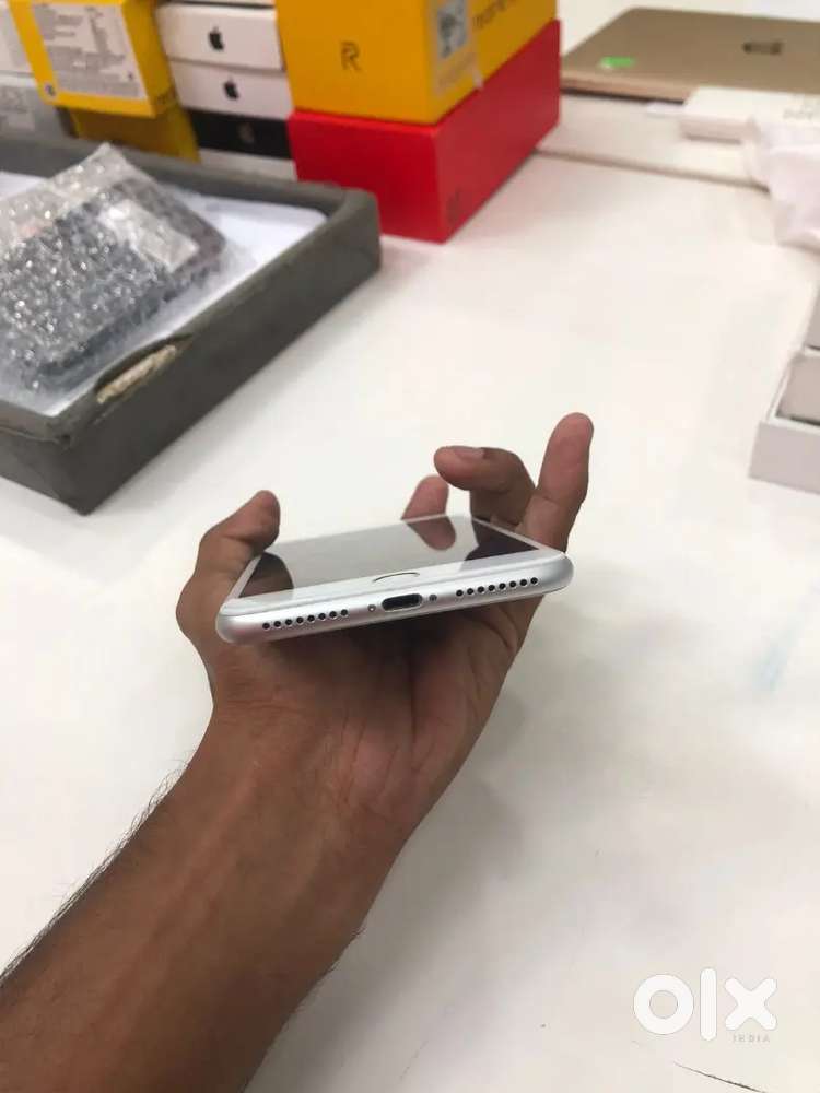 iPhone 8plus 64gb