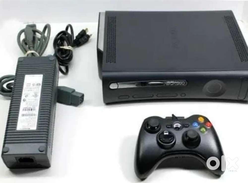 XBOX 360 WITH GAMES 1 YEAR SHOP WARRANTY