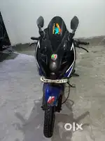 Pulsar 220