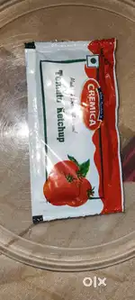1000 pieces Tomato ketchup