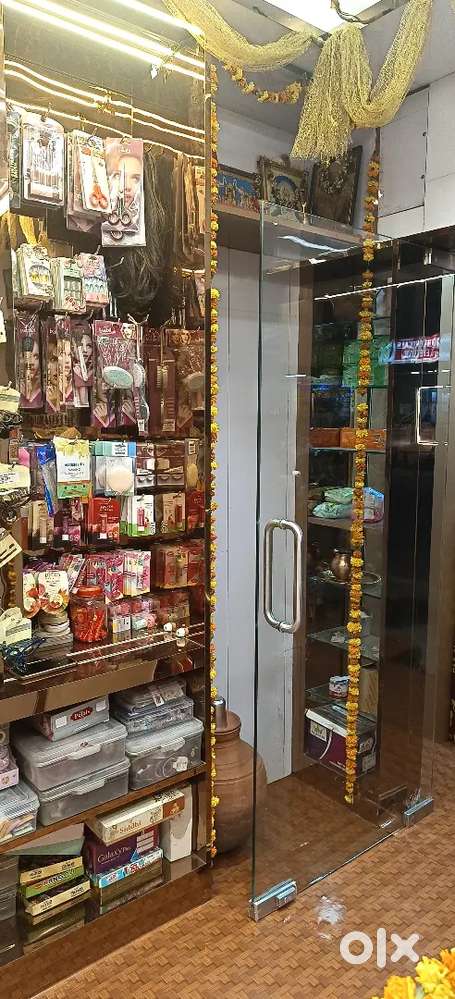 Cosmetic and fancy 20 years old