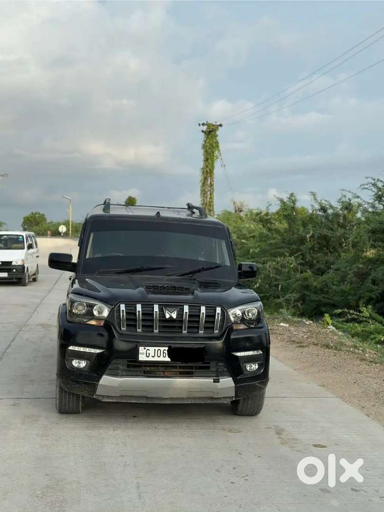 Mahindra Scorpio Classic 2011 Diesel 12000 Km Driven