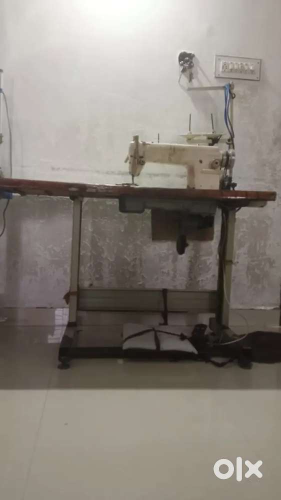 Louke Sewing machine