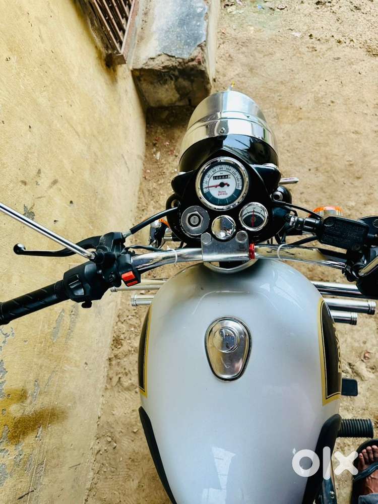 Royal Enfield classic 350 bullet vip number