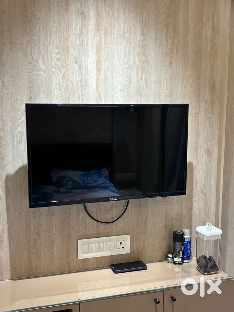 VU TELEVISON 32 INCH