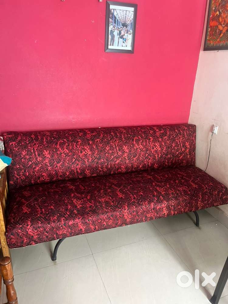 Cushion Sofa for Sale (Iron Frame)