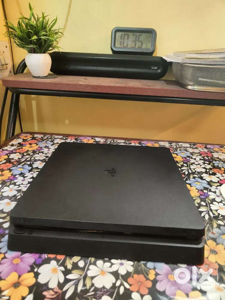 PS4 slim 1tb