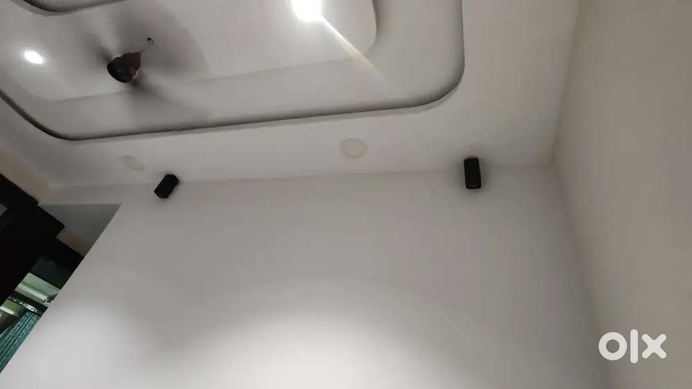 Selling sony HT S20 R