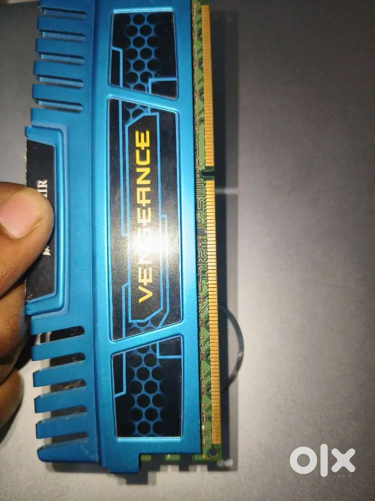 Corsair Vengeance Blue 8 GB (2x4 GB) Desktop Mem CMZ8GX3M2A1600C9B