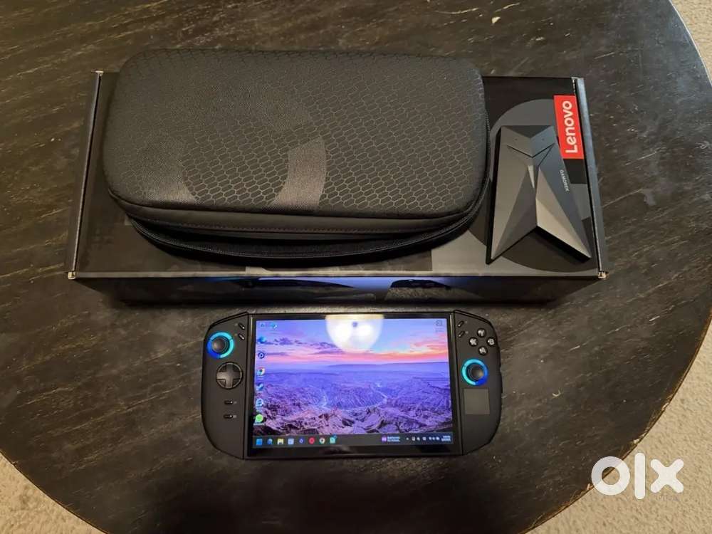 Lenovo Legion Go 2 4TB SSD AMD Ryzen Z2 Extreme