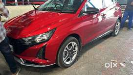 Water wash boy and car polishing professional