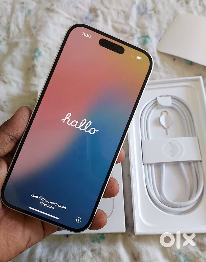 16 white 256gb