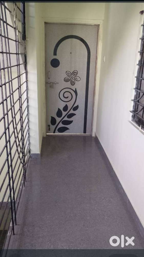 SPACIOUS 1 BHK FLAT WITH BALCONY IS AVAILABLE ON RENT