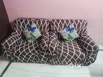 3+2 Sofa Set – Good Condition – Living Room Furniture
