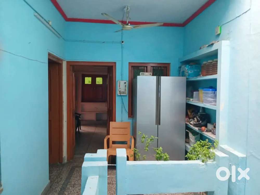 Anya girls pg govind nagar main market kanpur