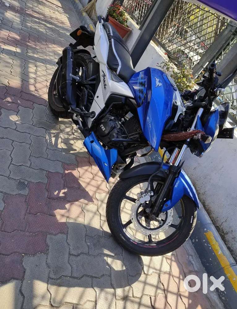 Apache rtr 160 4v fi model.