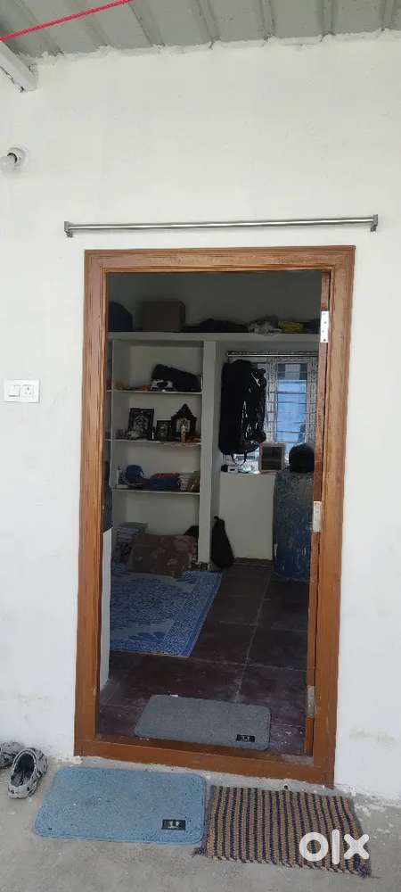 Looking for a girl roommate