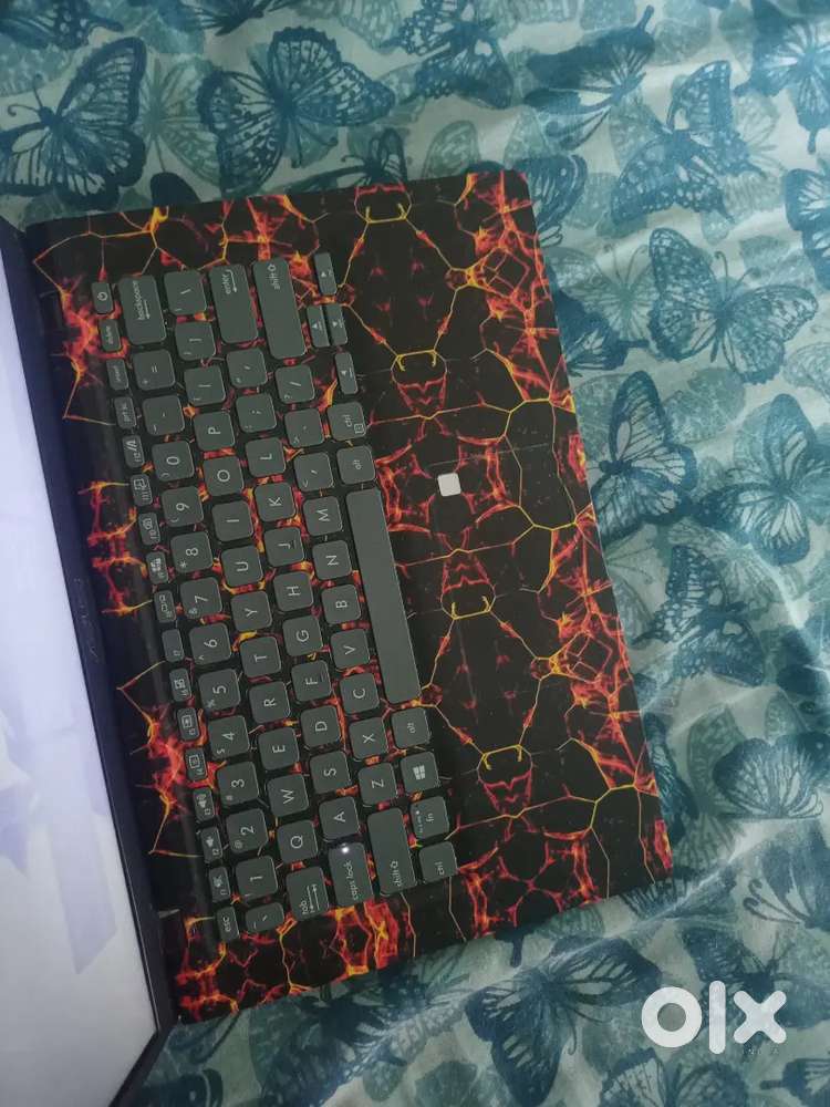 Asus vivobook 14 (8/256)