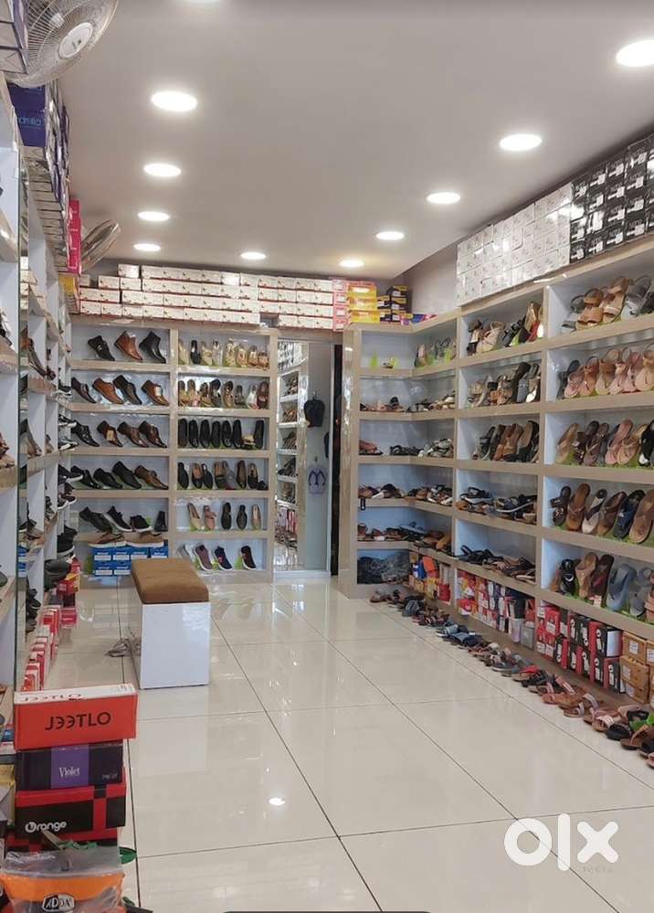 Experienced Salesmen and Superwisers required for Footwear Store