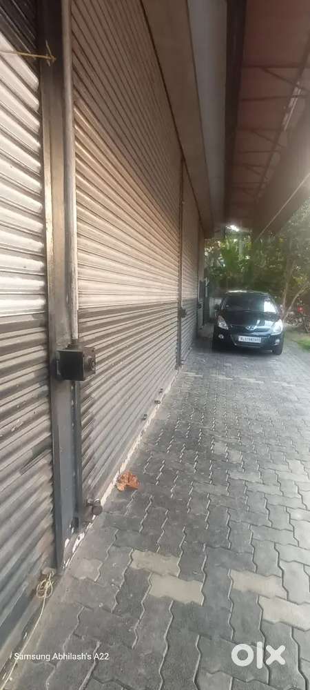 1000 sqft godown for rent near vyttila