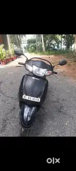 ACTIVA BLACK SCOOTER FOR SALE