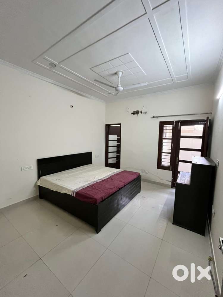 3bhk , 1st floor for rent