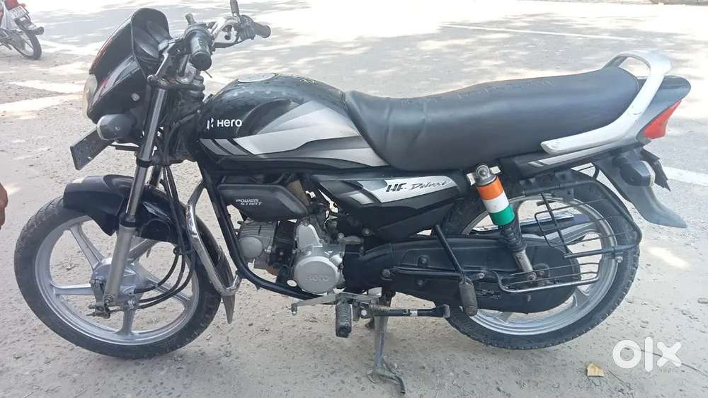 Hero Hf deluxe showroom condition self start