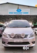 Toyota Innova 2.5 V 7 STR, 2013, Diesel