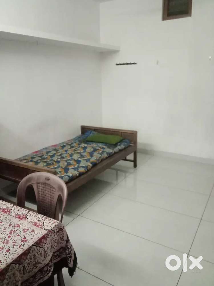 Semifurnished single bedroom for rent near govt. Medical college, Tcr