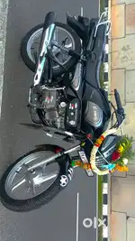 Showroom maintenance accident free vehicle