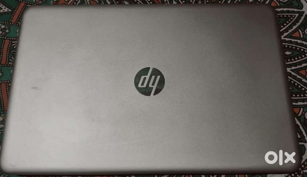 Hp laptop windows 10 proN 4 gb RAM