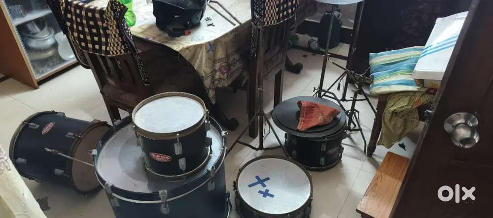 Old Drum set