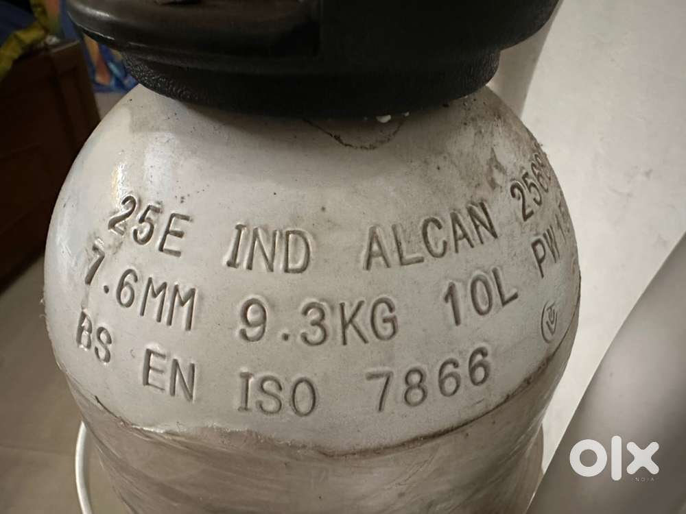 Oxyger Cylinder light wight 10 lts unused