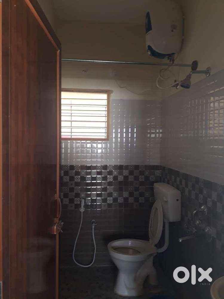 2bhk semifurnished house for 2bhk