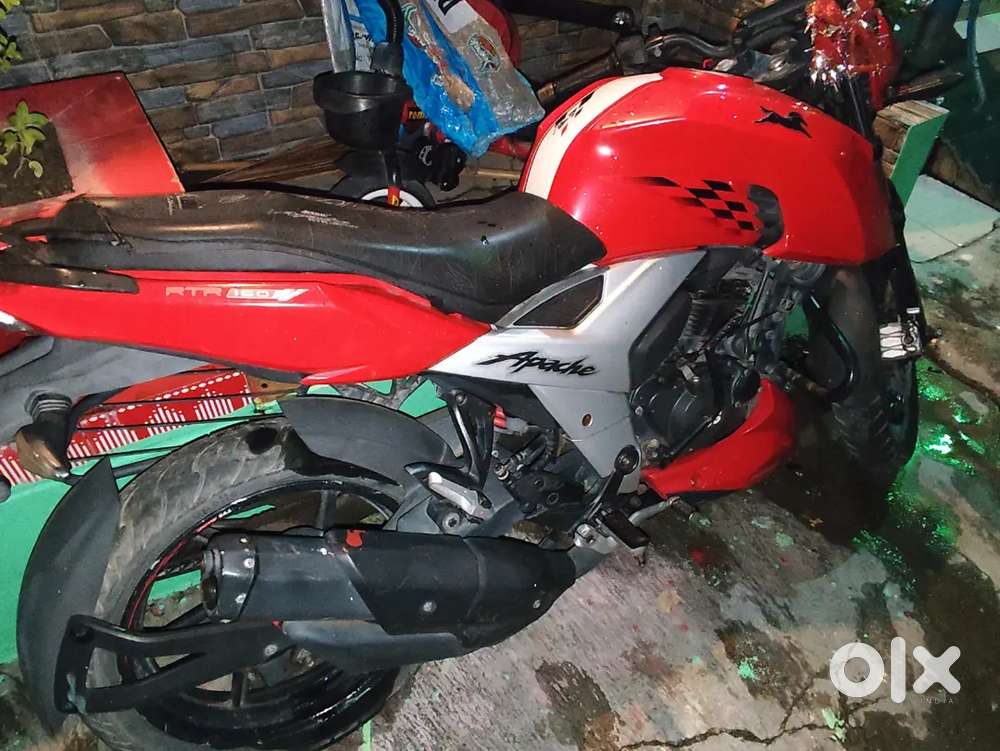 Apache RTR 160 RV