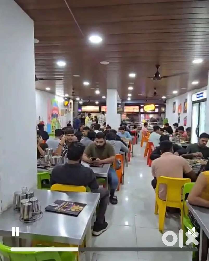 Decent restaurant on lease