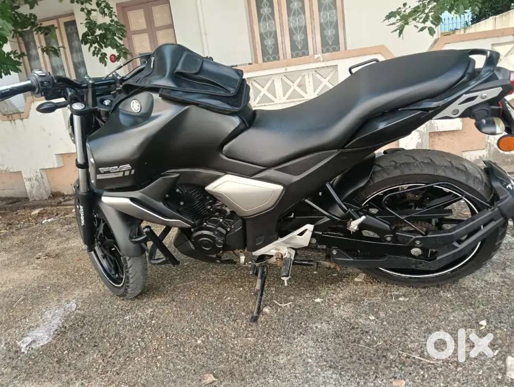 YAMAHA FZS(2021)